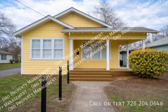 property at 1101 Gibbs St