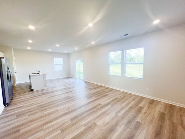449 Perthshire Lp in Clarksville, TN - Building Photo - Building Photo