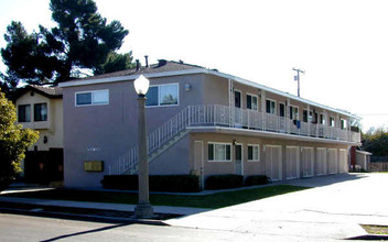 534-544 W Amerige Ave in Fullerton, CA - Building Photo - Building Photo