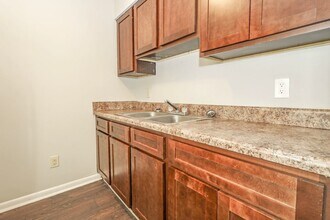1103 E Church St in Fort Valley, GA - Building Photo - Building Photo
