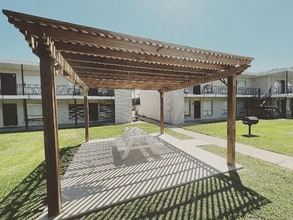 461 Eldon Dr in Corpus Christi, TX - Building Photo - Building Photo