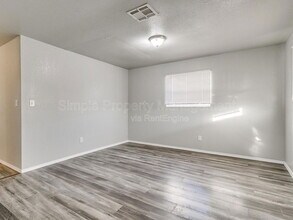 3204 NE 11th St in Oklahoma City, OK - Building Photo - Building Photo