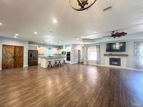 2685 Segrest Rd in Pace, FL - Building Photo - Building Photo