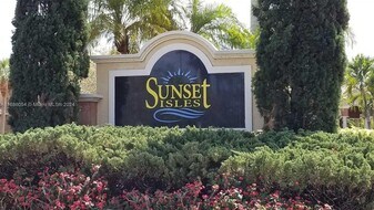 10342 Fox Trail Rd S in Royal Palm Beach, FL - Building Photo