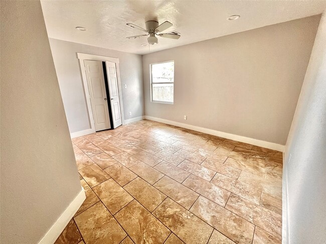 property at 914 Bunton St