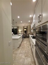 9571 Mussorie Ct in Naples, FL - Foto de edificio - Building Photo