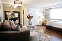 Building Photo - Infinity at Plaza West Apartments in Kansas City, Missouri