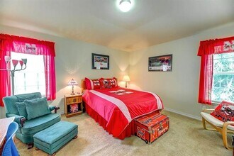 2409 Creek Villas Dr in Bedford, TX - Building Photo - Building Photo