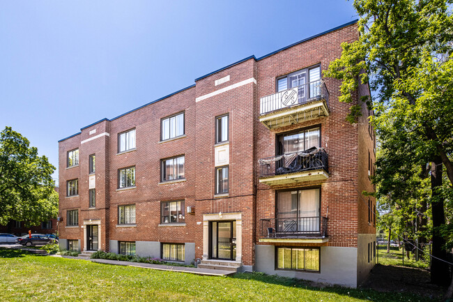 4501-4521 Barclay Av in Montréal, QC - Building Photo - Building Photo