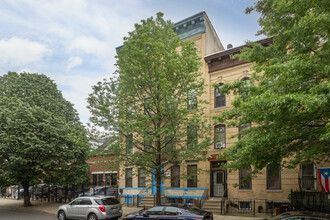 98 Hull St in Brooklyn, NY - Building Photo - Building Photo