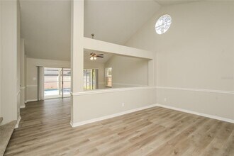 1309 Monte Lake Dr in Valrico, FL - Building Photo - Building Photo