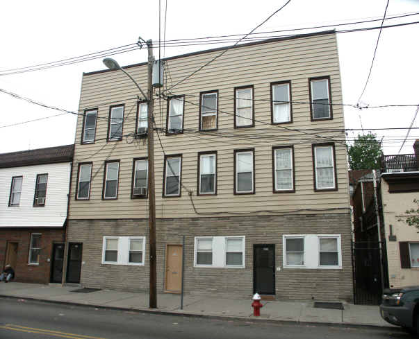 1191 Summit Ave in Jersey City, NJ - Building Photo - Building Photo