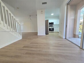 129 Riverwalk Cir in Sunrise, FL - Building Photo - Building Photo