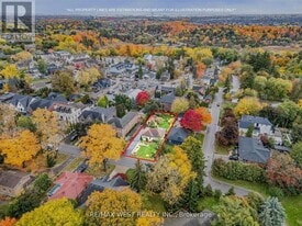 90 Napier St in Vaughan, ON - Building Photo