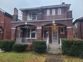808 Pennsylvania Ave, Unit A 1st floor in University City, MO - Building Photo