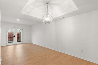 111 Fernridge Dr in Spartanburg, SC - Building Photo - Building Photo