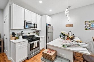 283 Chelsea St in Boston, MA - Building Photo - Building Photo