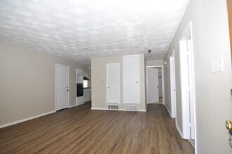 1007 Easy St in Grapevine, TX - Building Photo - Building Photo