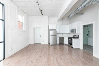 2000 W 22nd Pl in Chicago, IL - Building Photo - Building Photo