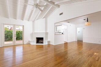 11421 Burnham St in Los Angeles, CA - Building Photo - Building Photo