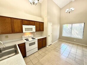 6010 Hollyleaf Dr in Arlington, TX - Building Photo - Building Photo