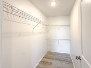 3440 N Nixon Ave in Springfield, MO - Building Photo - Building Photo