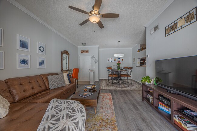 2412 Tuscany Way in Boynton Beach, FL - Building Photo - Building Photo