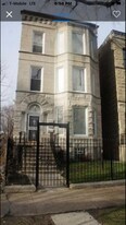 650 W 61st St, Unit 1st in Chicago, IL - Building Photo