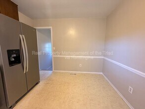 4205 Olympia Dr in Greensboro, NC - Building Photo - Building Photo