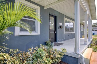 555 54th St N in St. Petersburg, FL - Building Photo - Building Photo