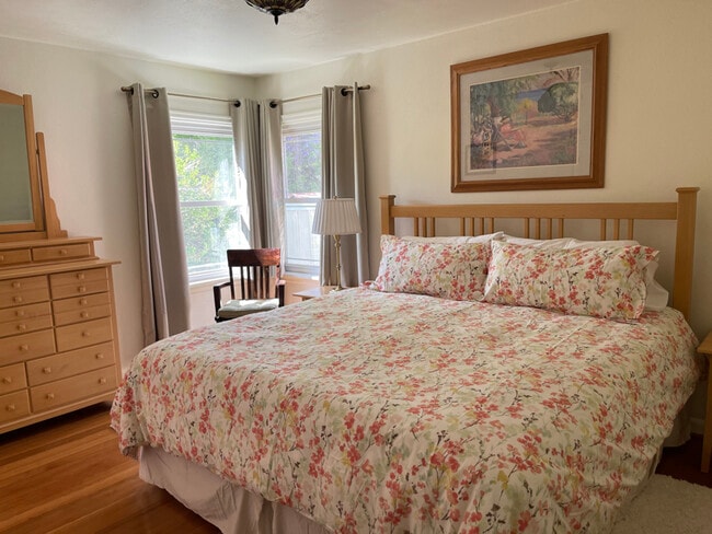 1003 S 3rd St in Hamilton, MT - Foto de edificio - Building Photo