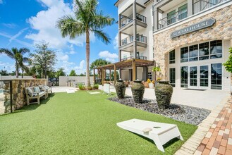 Summerhouse in Lakewood Ranch, FL - Building Photo - Building Photo