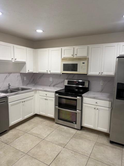 6109 Reynolds St in West Palm Beach, FL - Foto de edificio - Building Photo