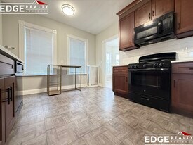 76 Antwerp St in Boston, MA - Building Photo