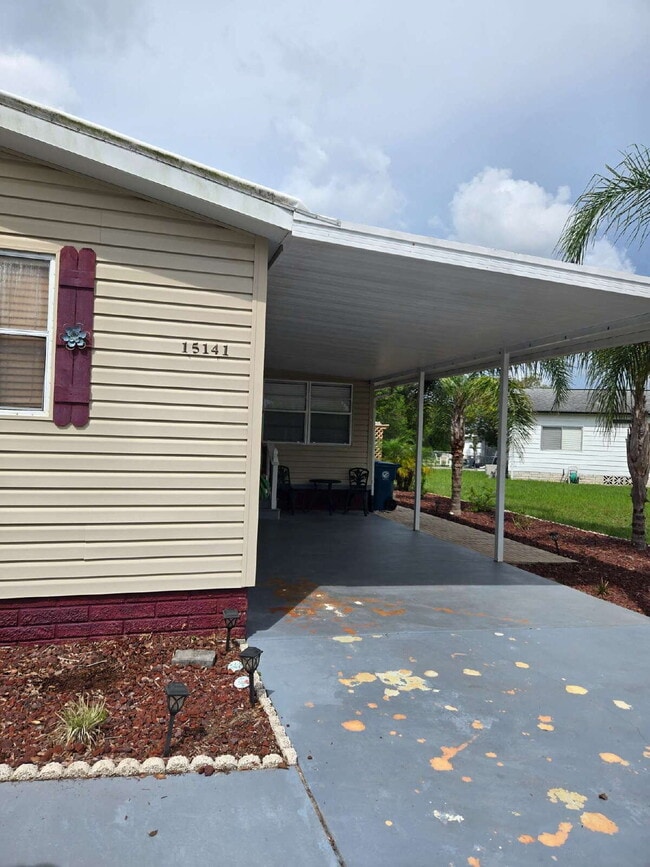 property at 15141 Rialto Ave
