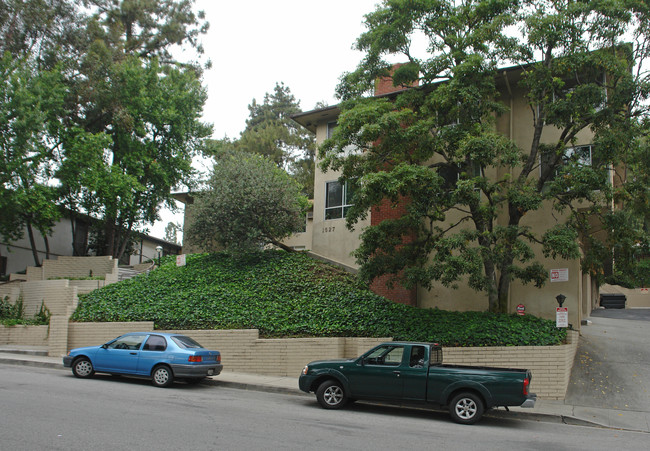 Amberwood Apartments in South Pasadena, CA - Building Photo - Building Photo