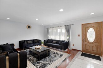 37400 Hacker Dr in Sterling Heights, MI - Building Photo - Building Photo