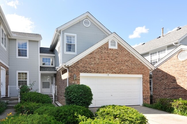 4471 Hillside Ct