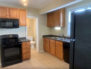 1025 E Gorham St, Unit #1 in Madison, WI - Foto de edificio - Building Photo