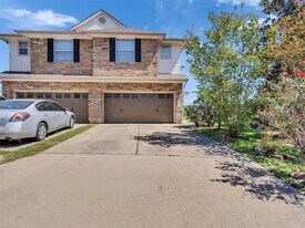 11522 Hackmatack Way in Houston, TX - Building Photo