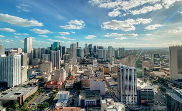 Downtown 5th in Miami, FL - Building Photo - Building Photo