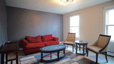 143 Sutton St, Unit 2 in Providence, RI - Building Photo - Building Photo