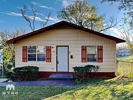 1825 31st St Ensley in Birmingham, AL - Building Photo