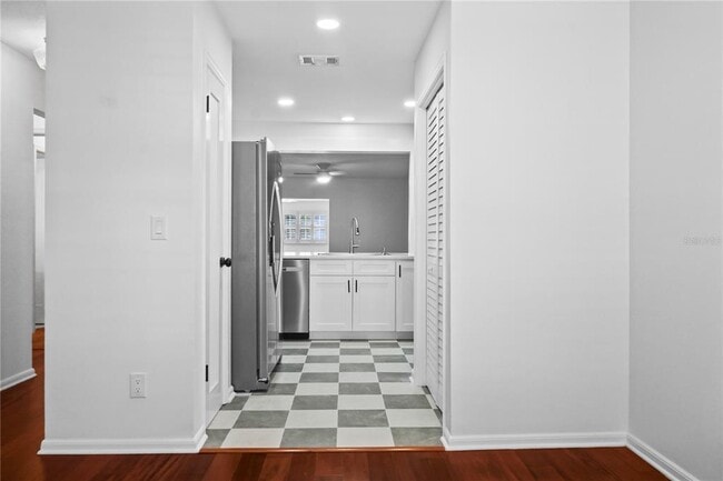 14818 Winding Creek Ct in Tampa, FL - Building Photo - Building Photo