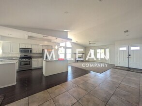 2923 N Biskra Rd in Palm Springs, CA - Building Photo - Building Photo