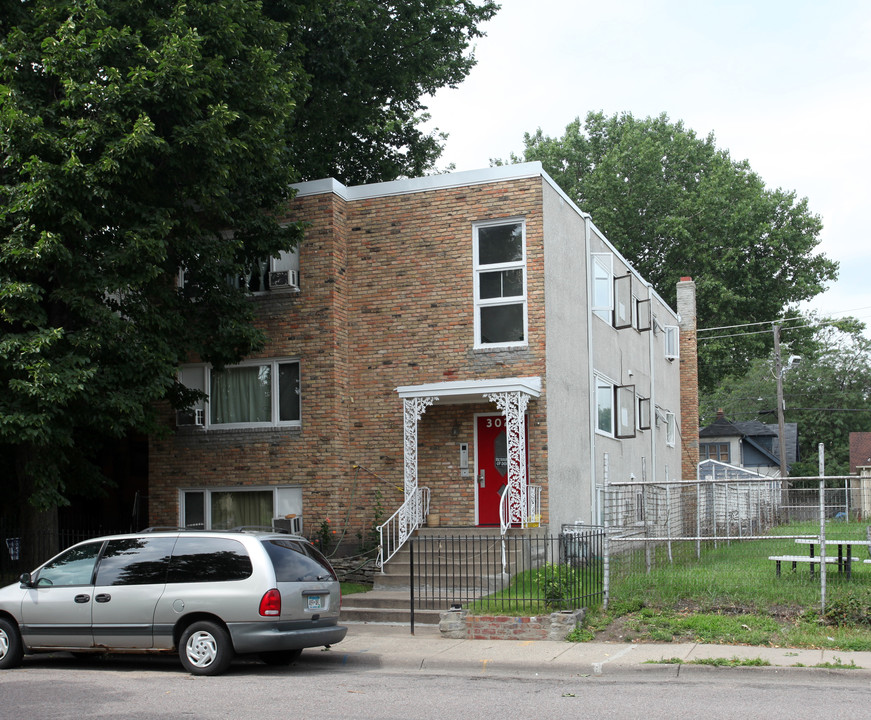 3026 13th Ave S in Minneapolis, MN - Building Photo