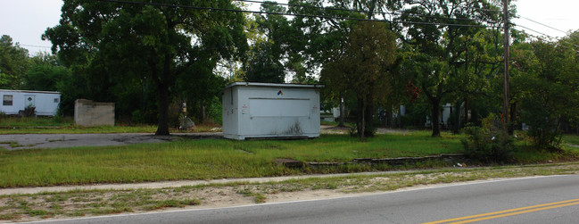 Columbia Mall Mobile Homepark in Columbia, SC - Building Photo - Building Photo