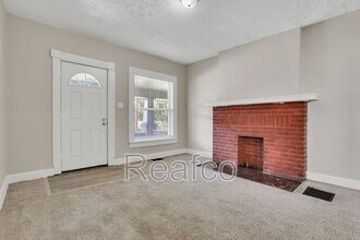 498 N Champion Ave in Columbus, OH - Building Photo - Building Photo