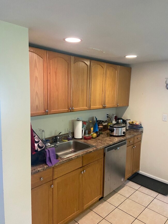 20 Magoun St, Unit 1