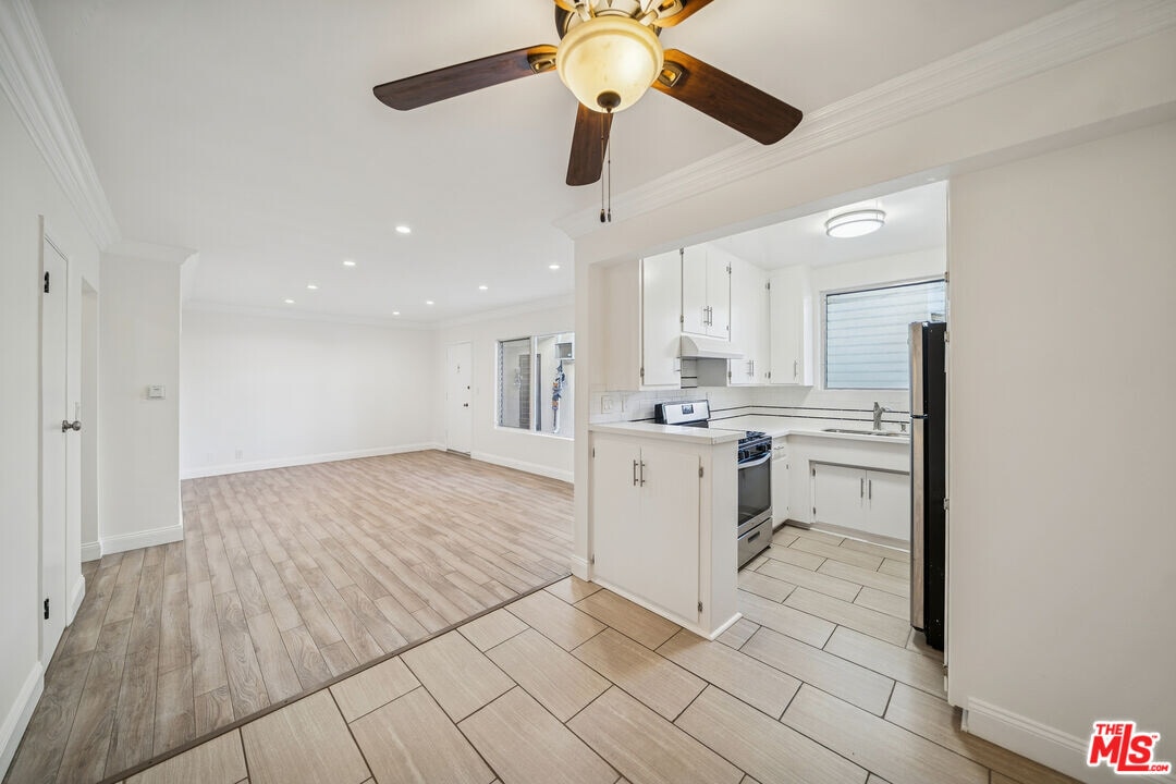 1215 Hayworth Ave in West Hollywood, CA - Building Photo